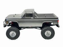Load image into Gallery viewer, Vaterra Ascender 1972 Chevy Suburban Edition 1/10 Crawler W Truck Body #17426